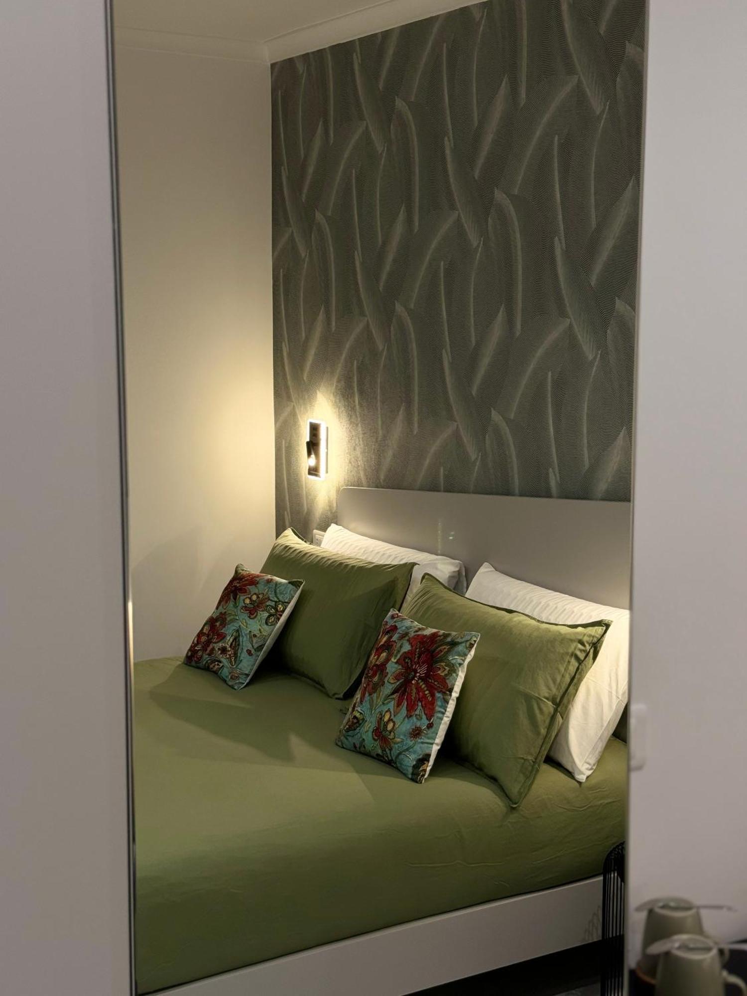 Carafa Rooms Napoli Esterno foto