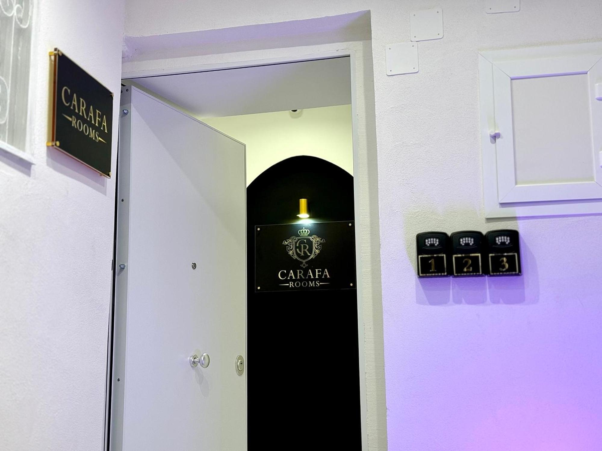 Carafa Rooms Napoli Esterno foto